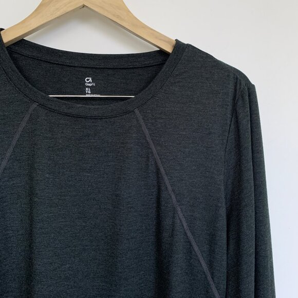 GapFit MaxHeat Crew XL long sleeve t-shirt - Picture 3 of 5